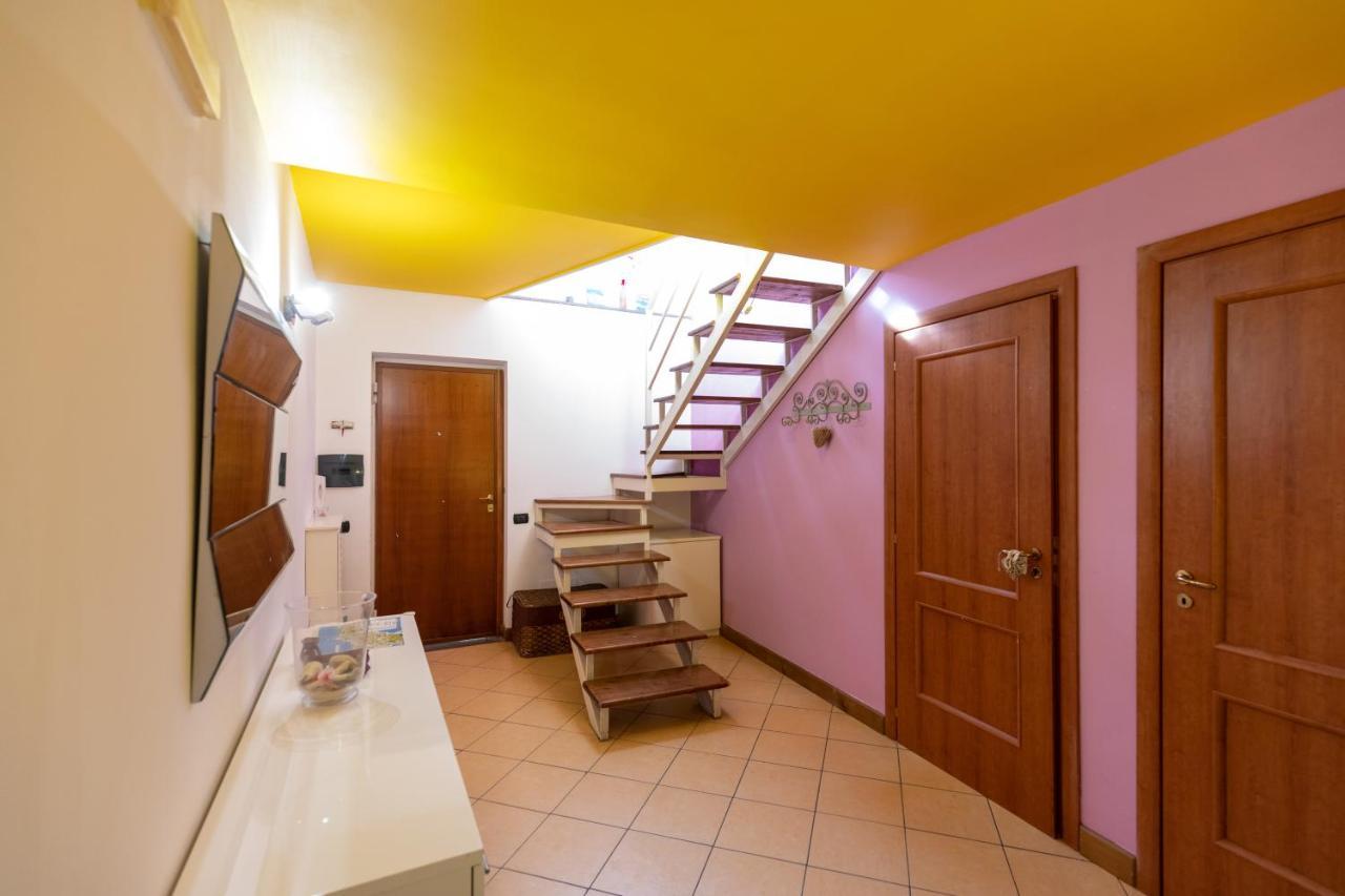 Colored House Until 7 People Above Sqplebiscito 那不勒斯 外观 照片