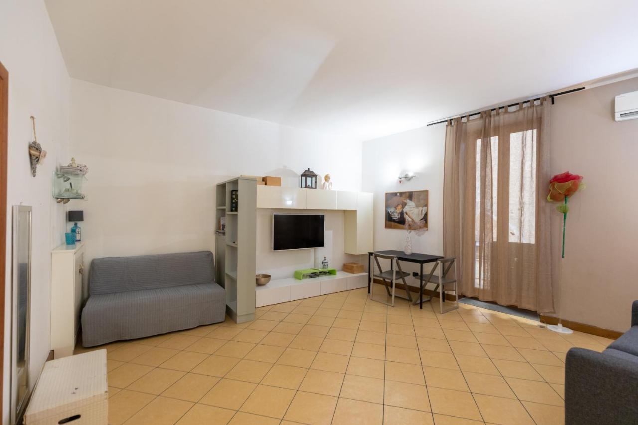 Colored House Until 7 People Above Sqplebiscito 那不勒斯 外观 照片